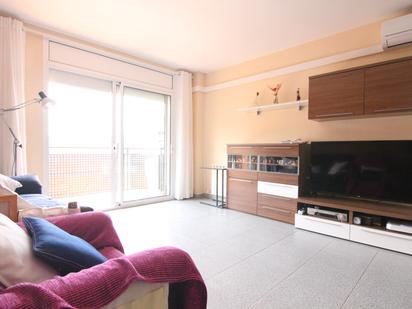 Living room of Flat for sale in Olesa de Montserrat  with Air Conditioner, Heating and Oven