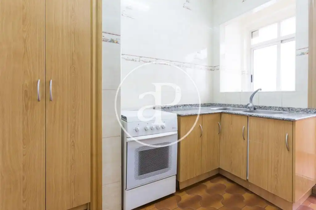 Kitchen of Flat for rent in Valencia  with Furnished