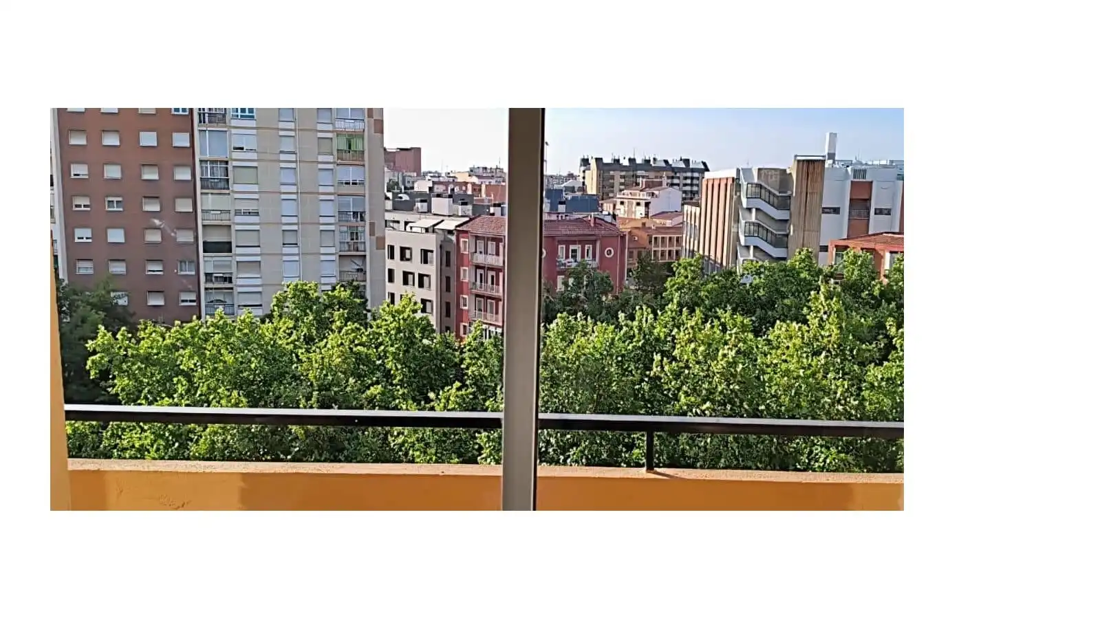 Vista exterior de Piso en venta en Valladolid con Calefacción, Terraza y Trastero