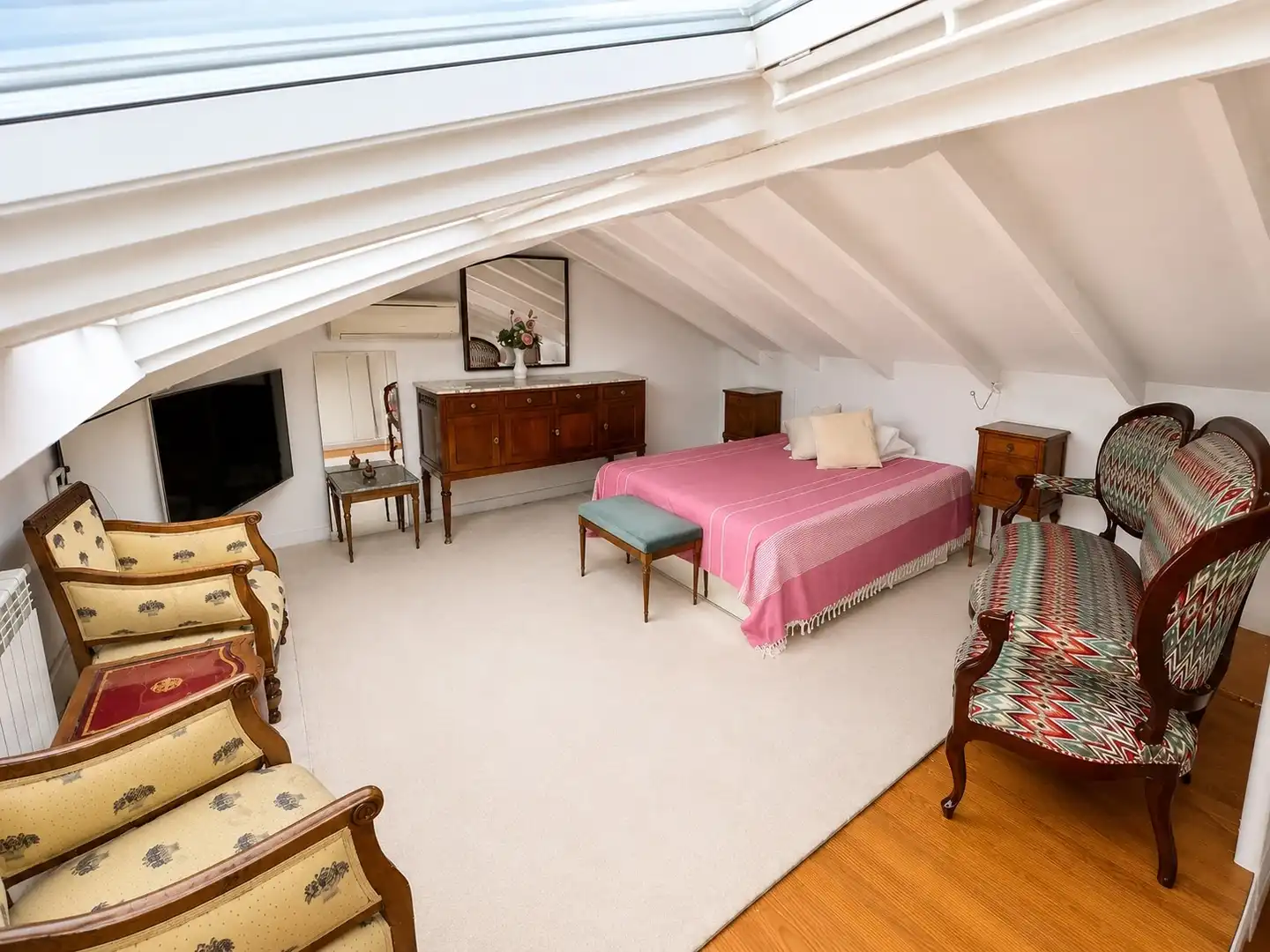 Schlafzimmer von Wohnungen zur Miete in Madrid mit Klimaanlage und Möbliert