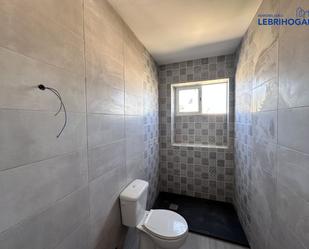 Badezimmer von Wohnung zum verkauf in Lebrija mit Klimaanlage