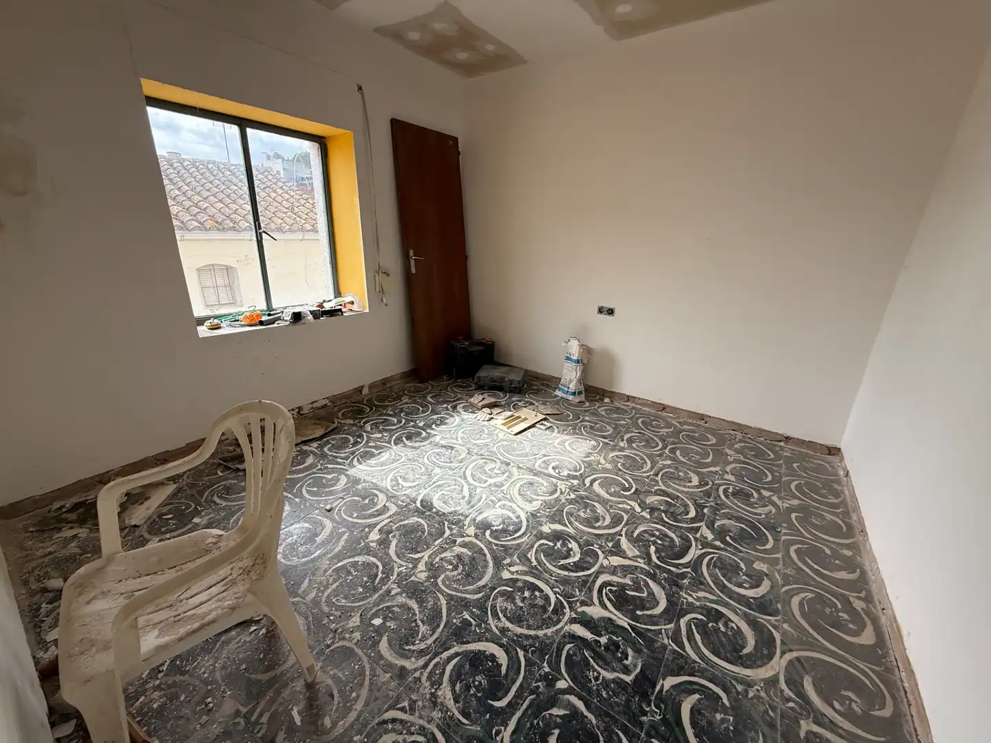 Detached homes for sale in Oliva  with Terrace, Storage room and Balcony