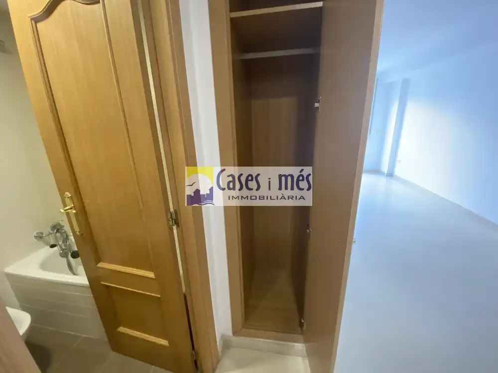 Flat for rent in Rafelbuñol / Rafelbunyol, Valencia