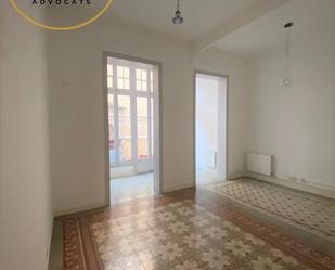 Flat for sale in  Barcelona Capital  with Heating, Terrace and Balcony