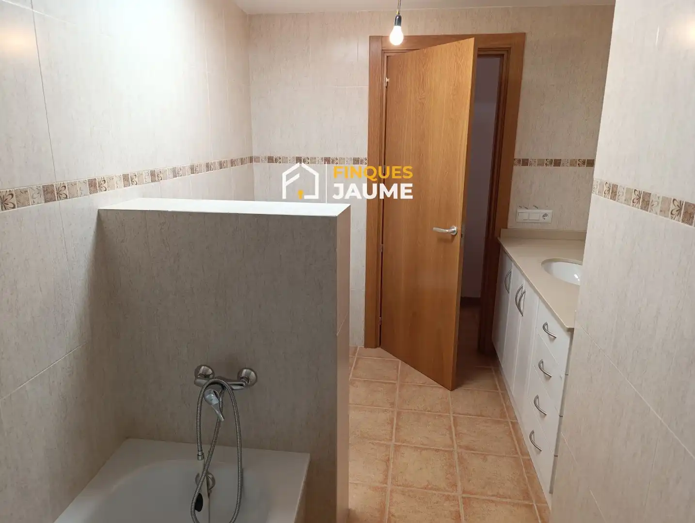 Baño de Casa o chalet en venta en Belianes con Calefacción, Terraza y Trastero