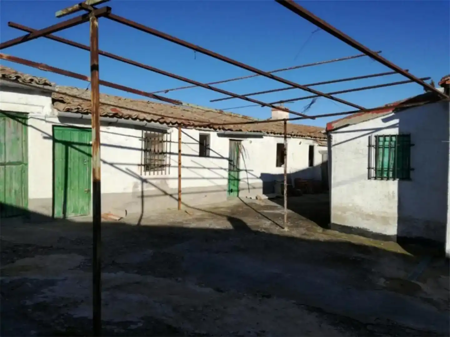 Vista exterior de Casa o chalet en venta en Cantiveros con Jardín privado y Amueblado