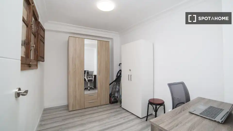 Room in El Cabanyal - El Canyamelar