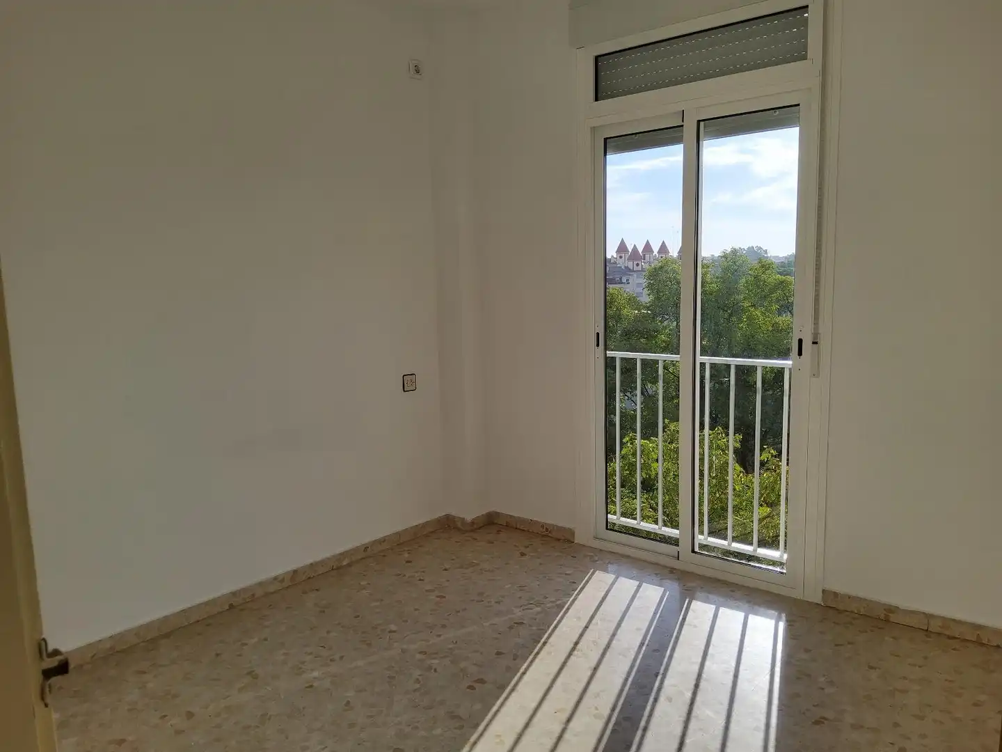 Wohnung zur Miete in Urbadiez - Entrepuentes