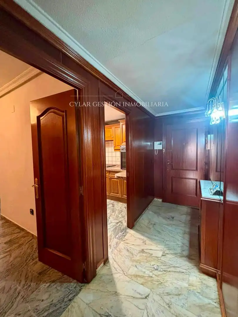 Piso en venta en Salamanca con Calefacción, Terraza y Piscina