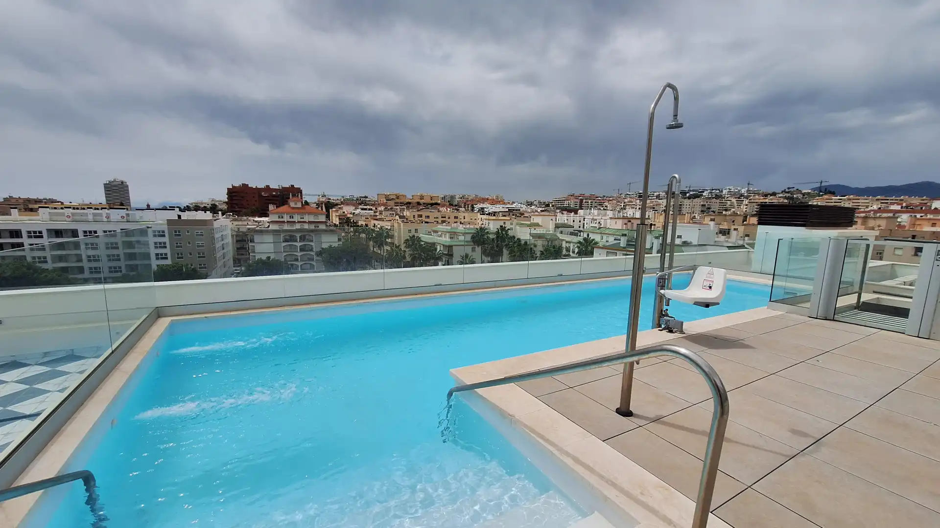 Piscina de Apartament en venda en Estepona amb Aire condicionat, Calefacció i Piscina