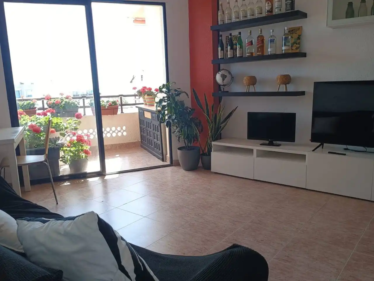 Apartament amb terrassa en venda a El Pinillo, imagen 6