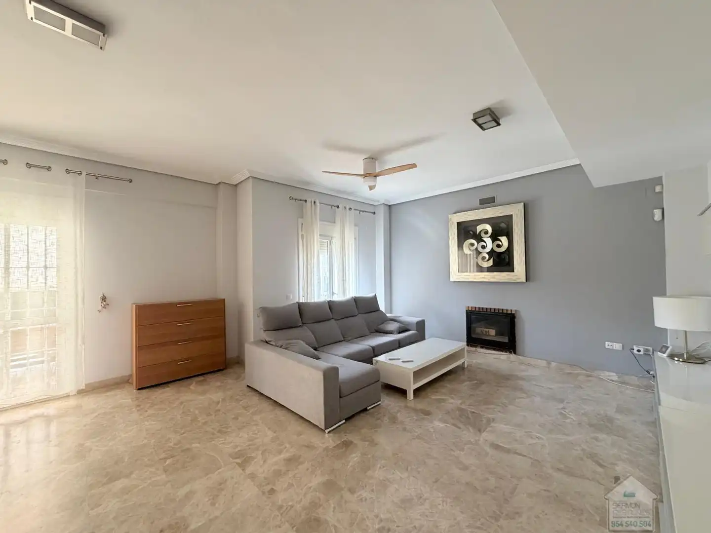 Sala de estar de Casa o chalet en venta en Montequinto con Aire acondicionado, Terraza y Trastero