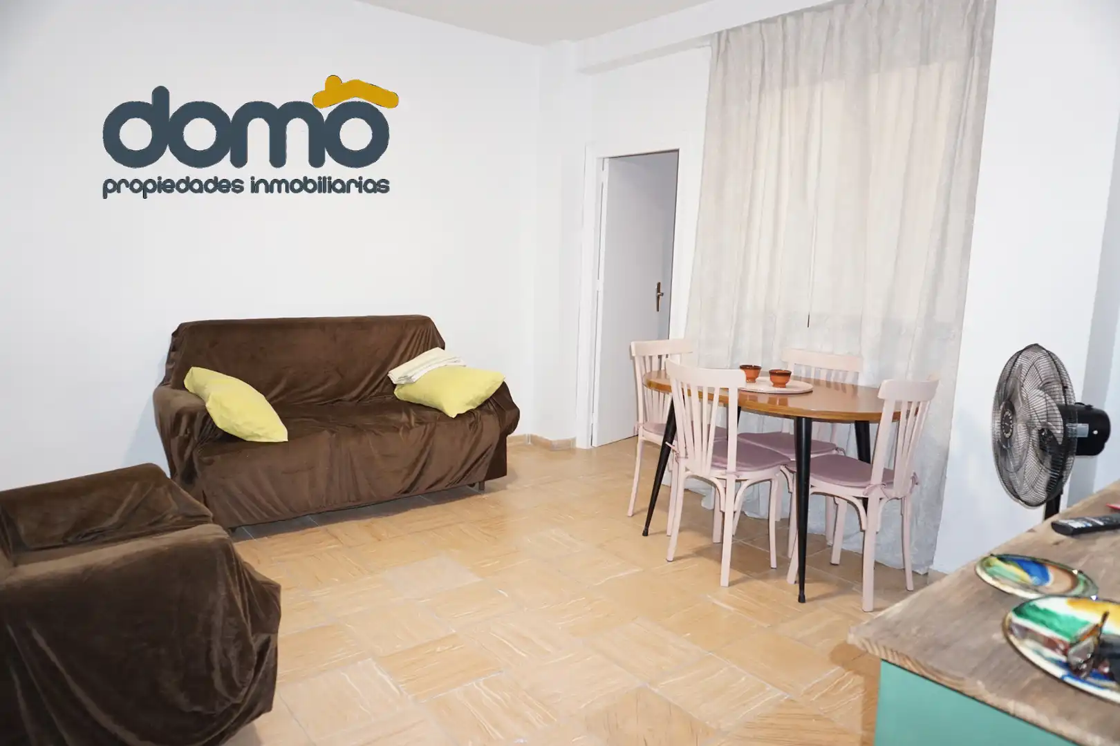 Flat with terrace to rent in Calle Emperatriz Eugenia, imagen 3