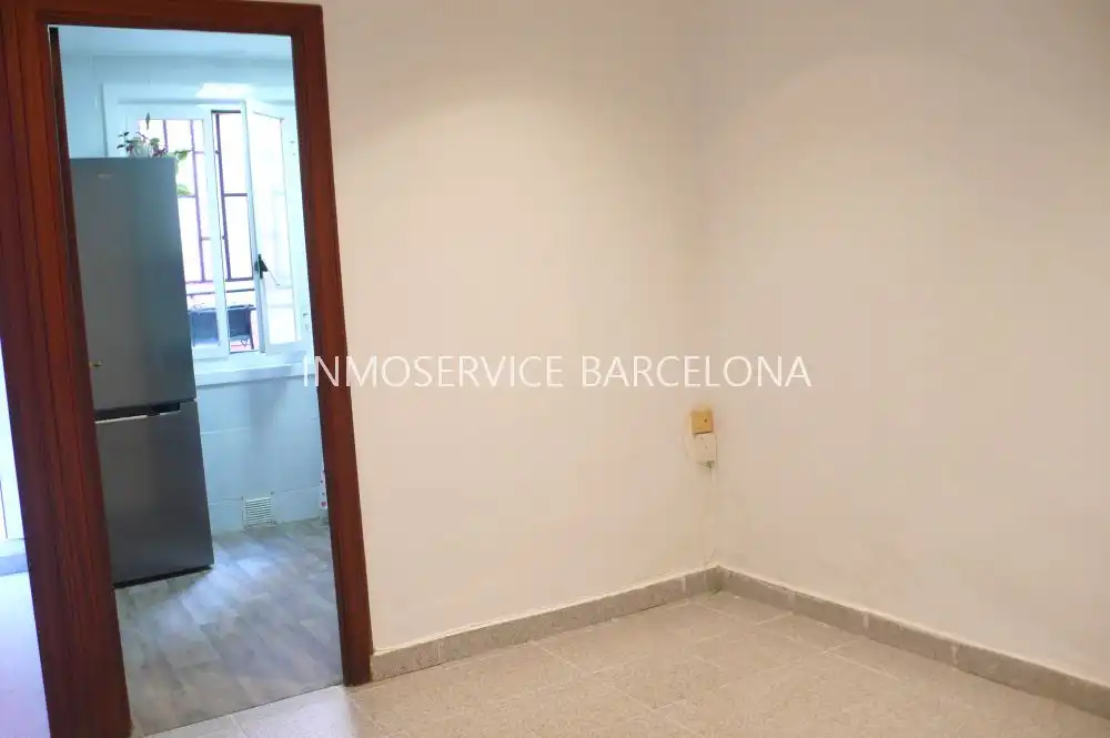 Habitación de Casa adosada en venta en  Barcelona Capital con Aire acondicionado, Calefacción y Terraza