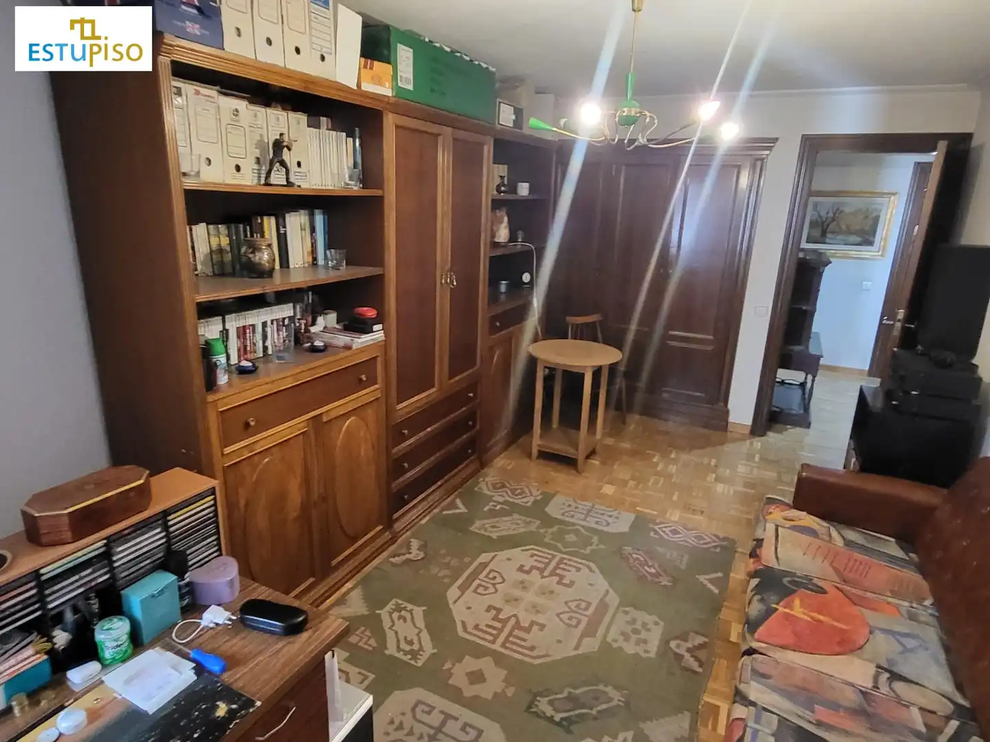 Piso en venta en León Capital  con Parquet