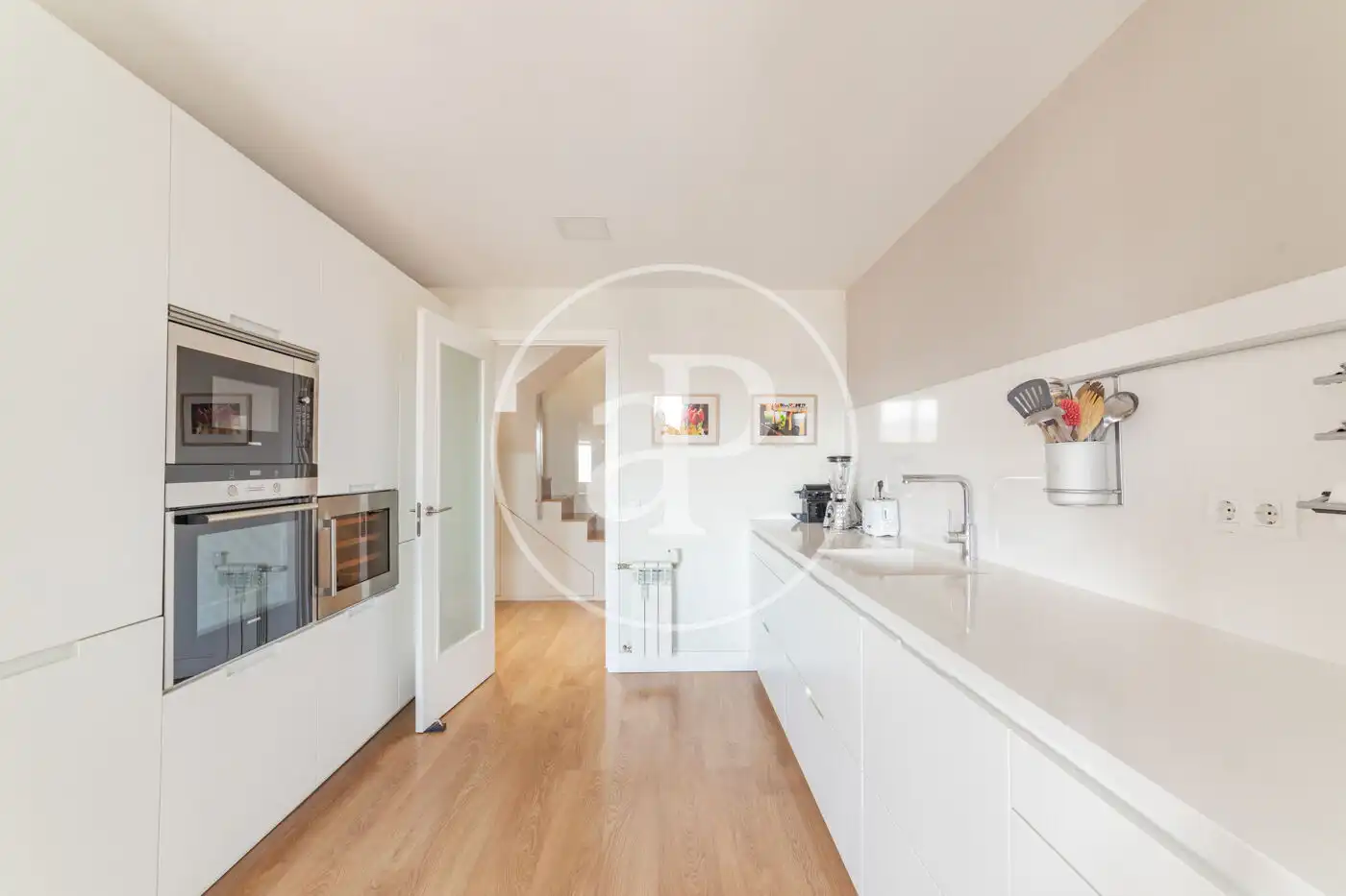 Cocina de Ático en venta en Madrid con Aire acondicionado, Calefacción y Jardín privado