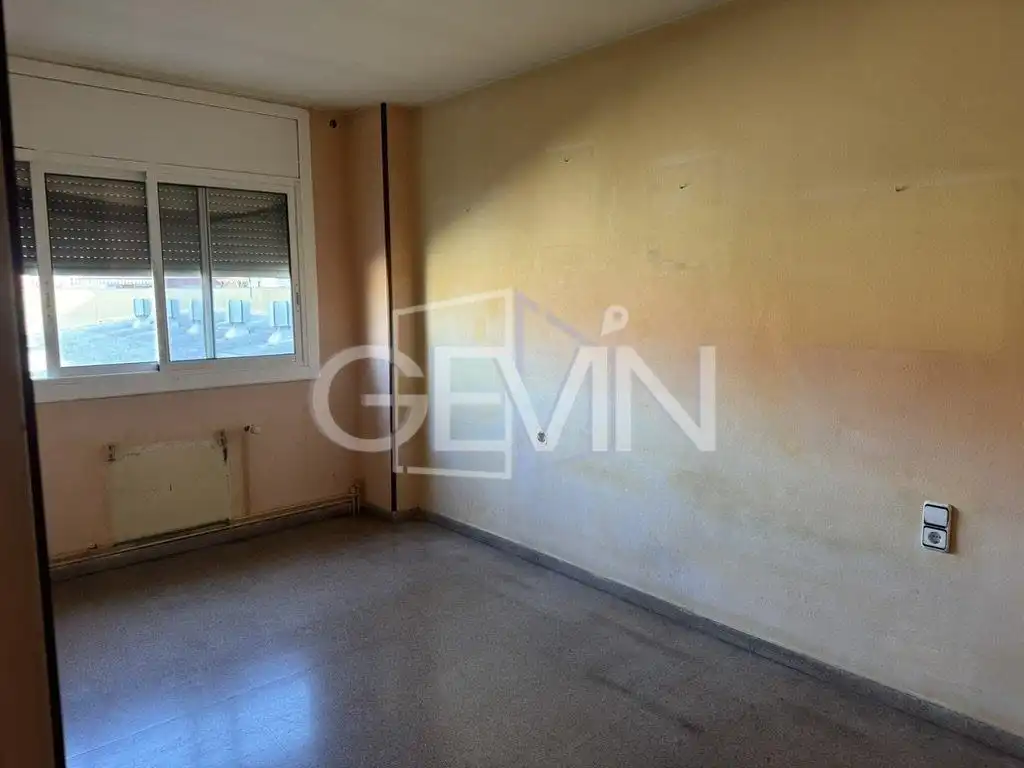 Bedroom of Flat for sale in Mollet del Vallès  with Balcony