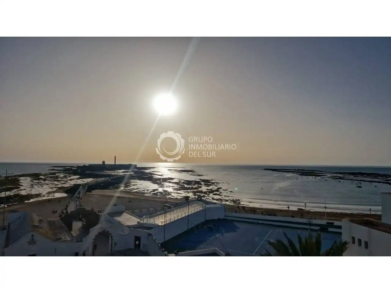 Außenansicht von Wohnung zum Verkauf in Cádiz