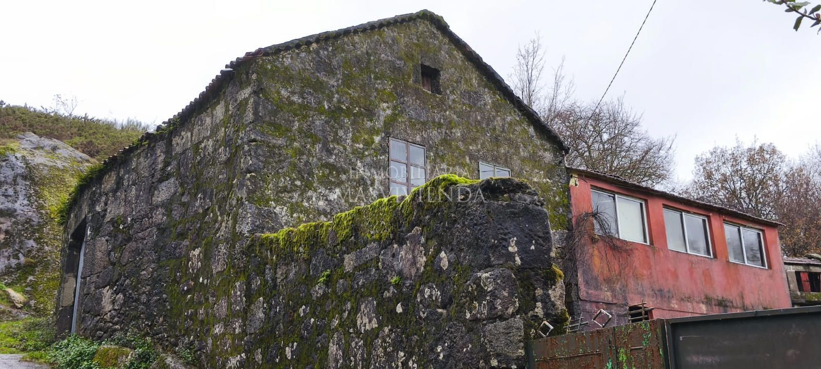 Exterior view of House or chalet for sale in Fornelos de Montes  with Private garden and Storage room