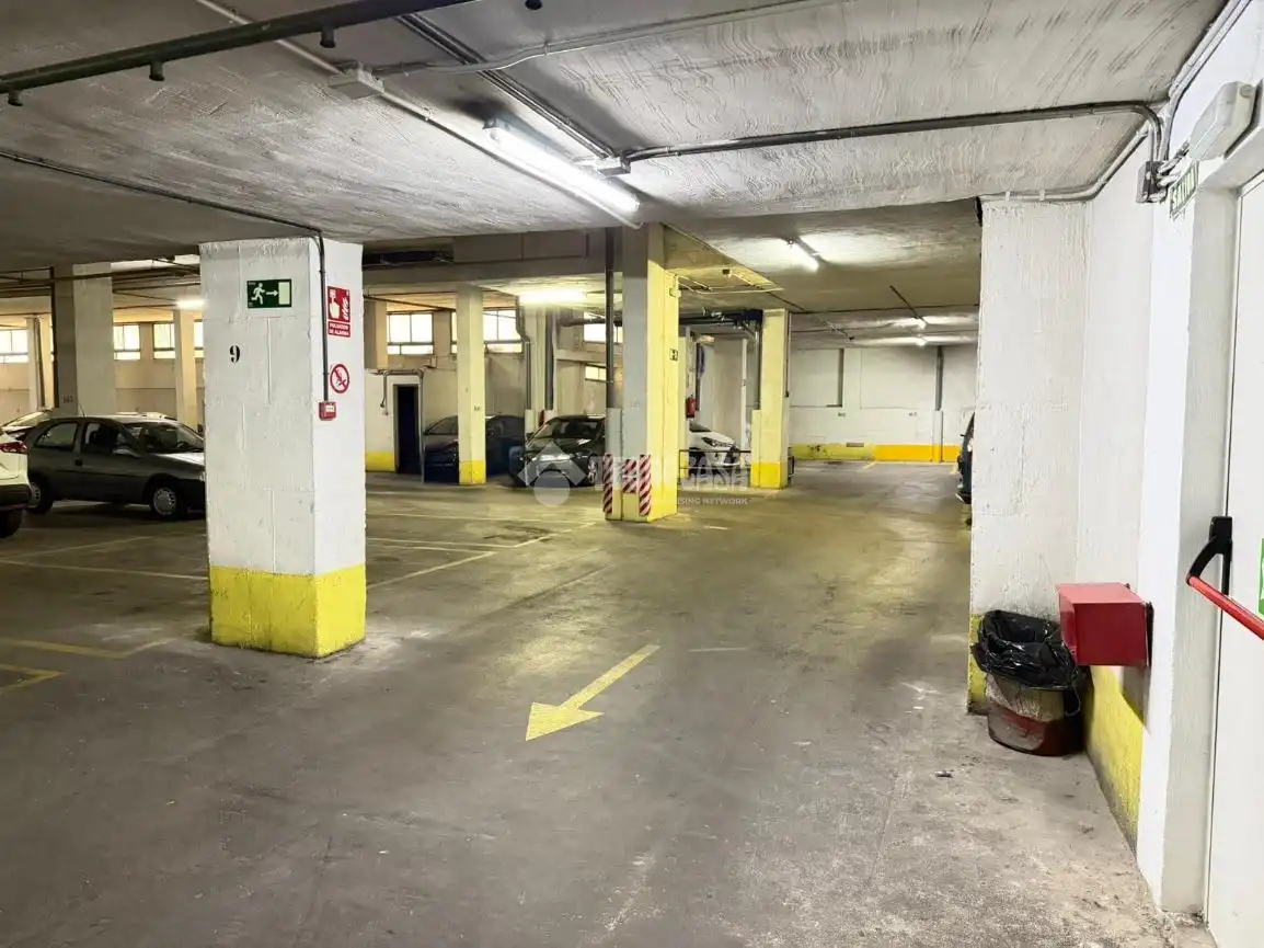 Aparcament de Garatge en venda en Madrid