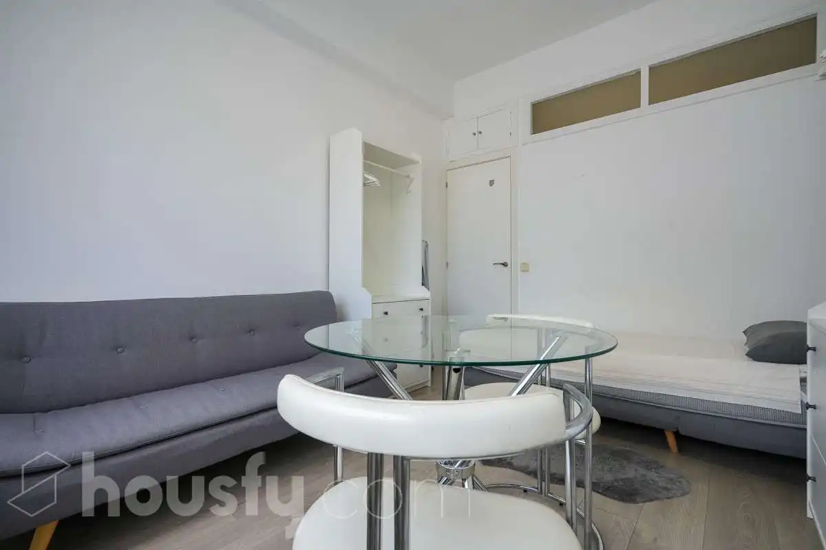 Living room of Study for sale in Madrid  with Air Conditioner and Heating