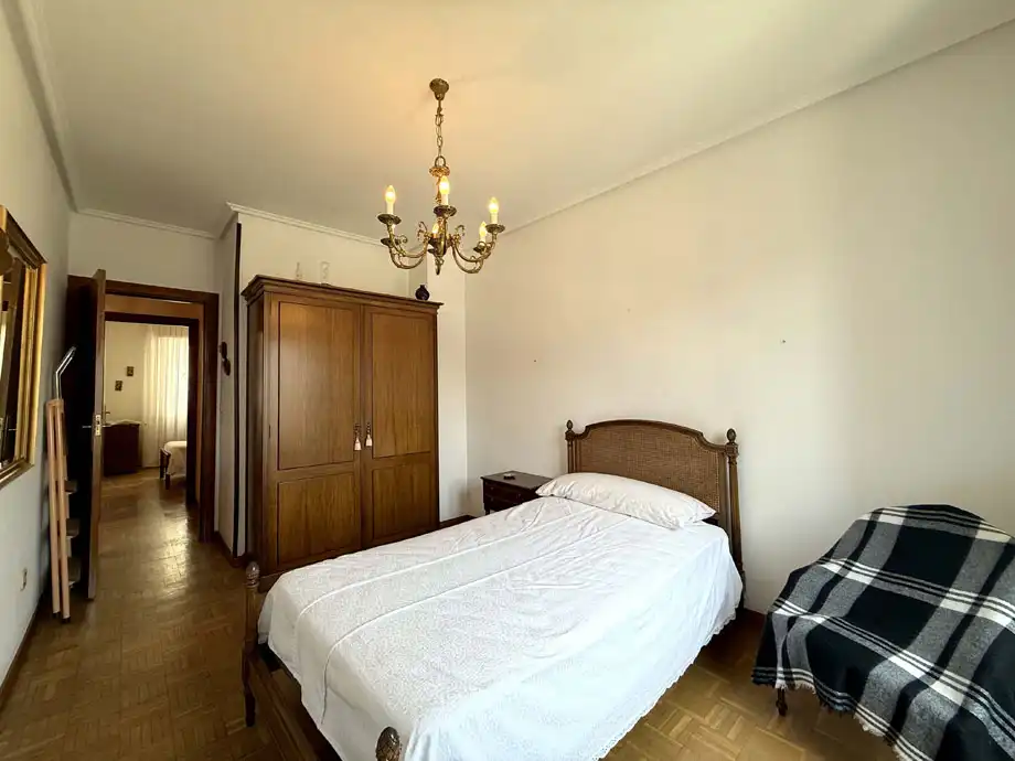 Habitación de Piso en venta en Vitoria - Gasteiz con Calefacción, Parquet y Trastero