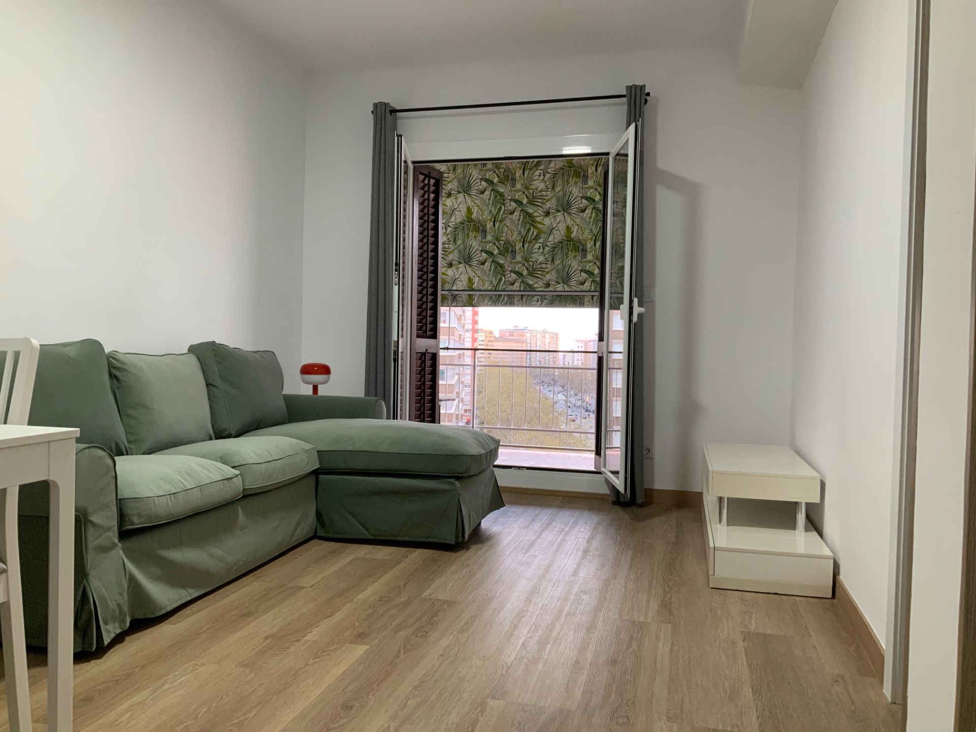 Living room of Flat to rent in  Barcelona Capital  with Heating, Parquet flooring and Terrace