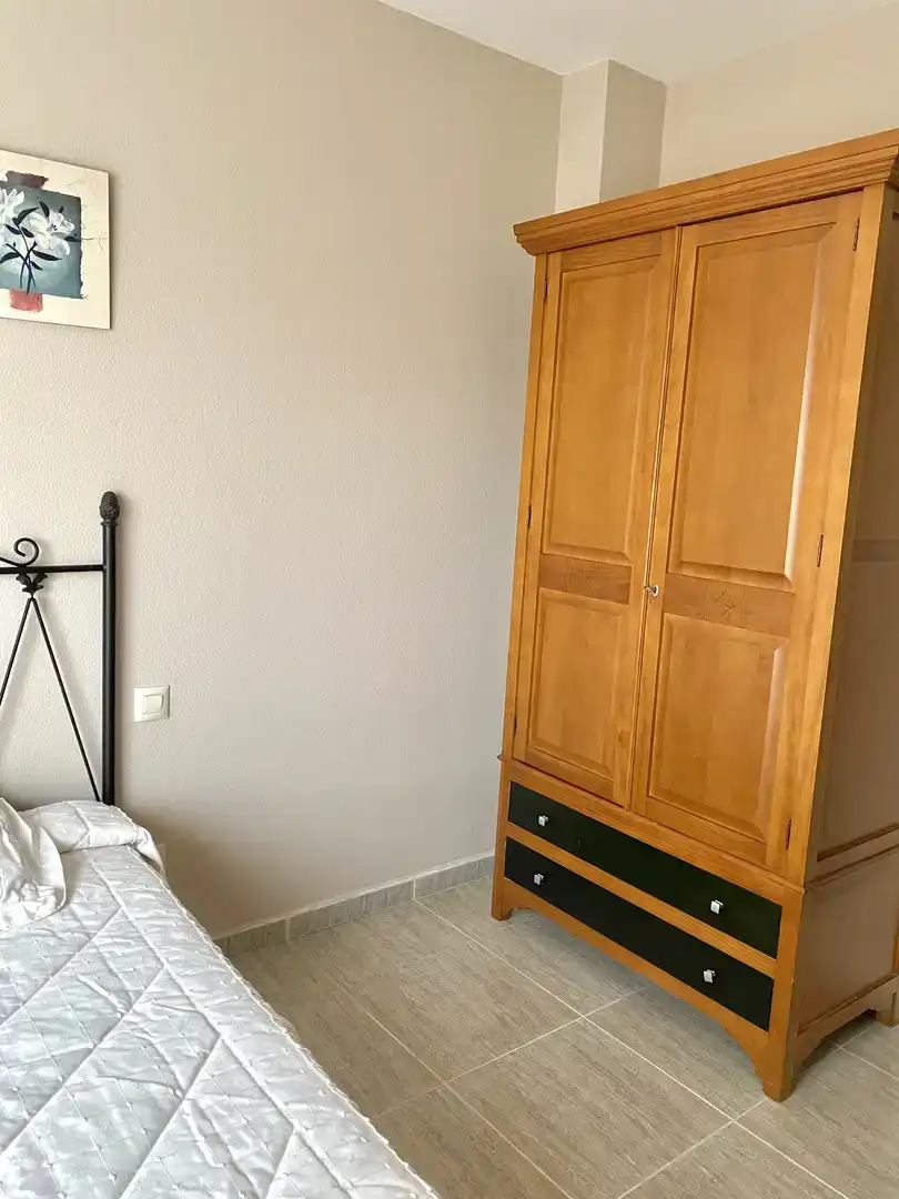 Schlafzimmer von Wohnung zur Miete in Navalmoral de la Mata mit Klimaanlage, Abstellraum und Möbliert