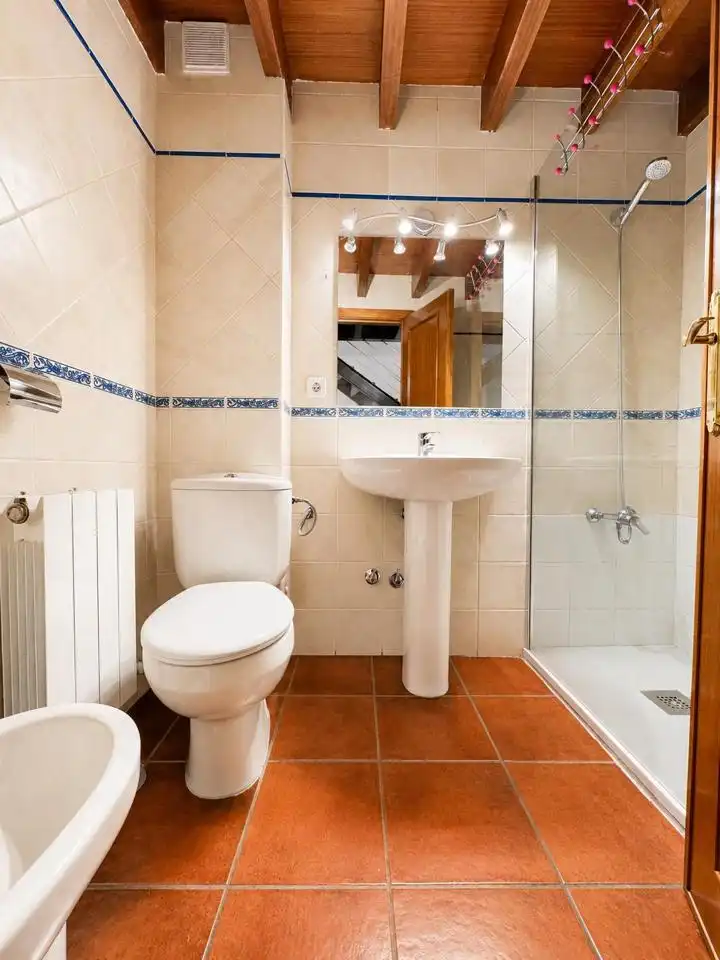 Badezimmer von Haus oder Chalet zur Miete in Segovia mit Heizung, Terrasse und Möbliert