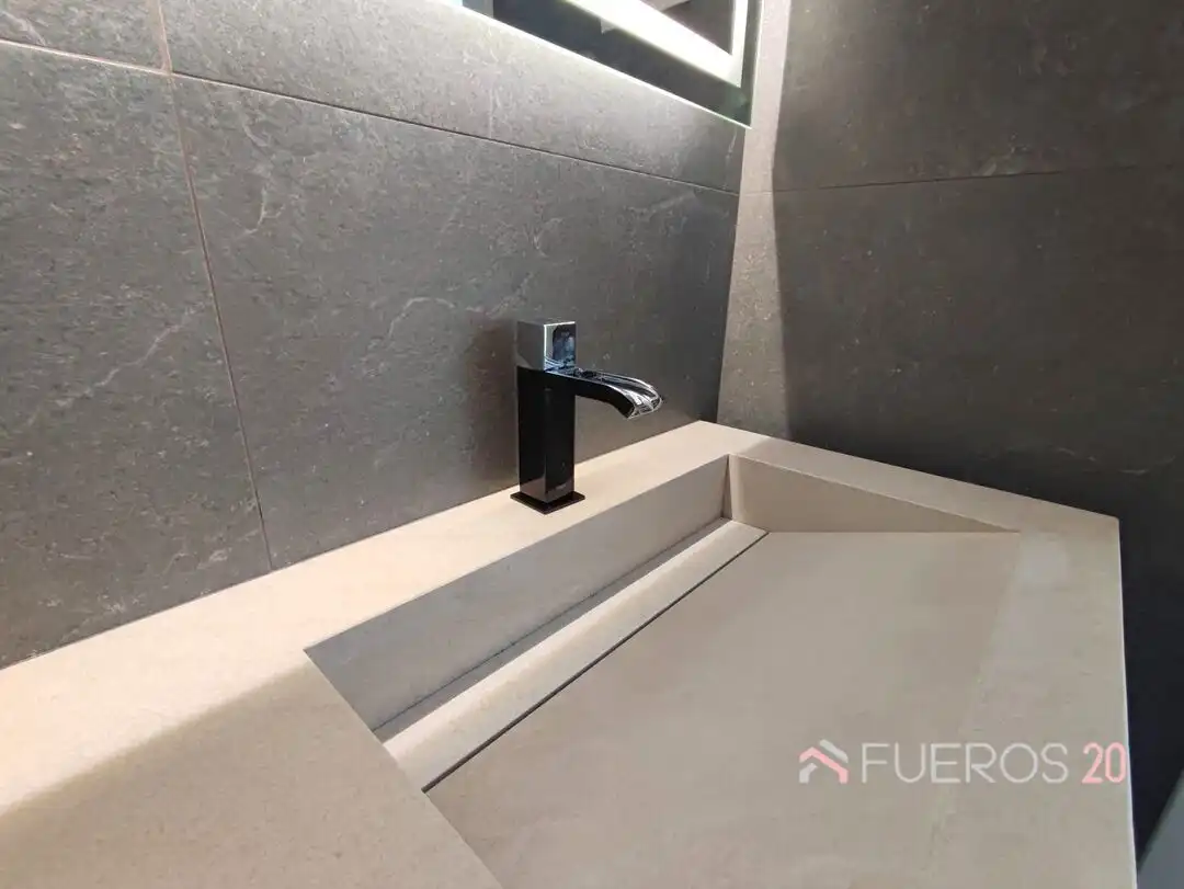 Baño de Casa adosada en venta en Zierbena con Calefacción, Jardín privado y Terraza