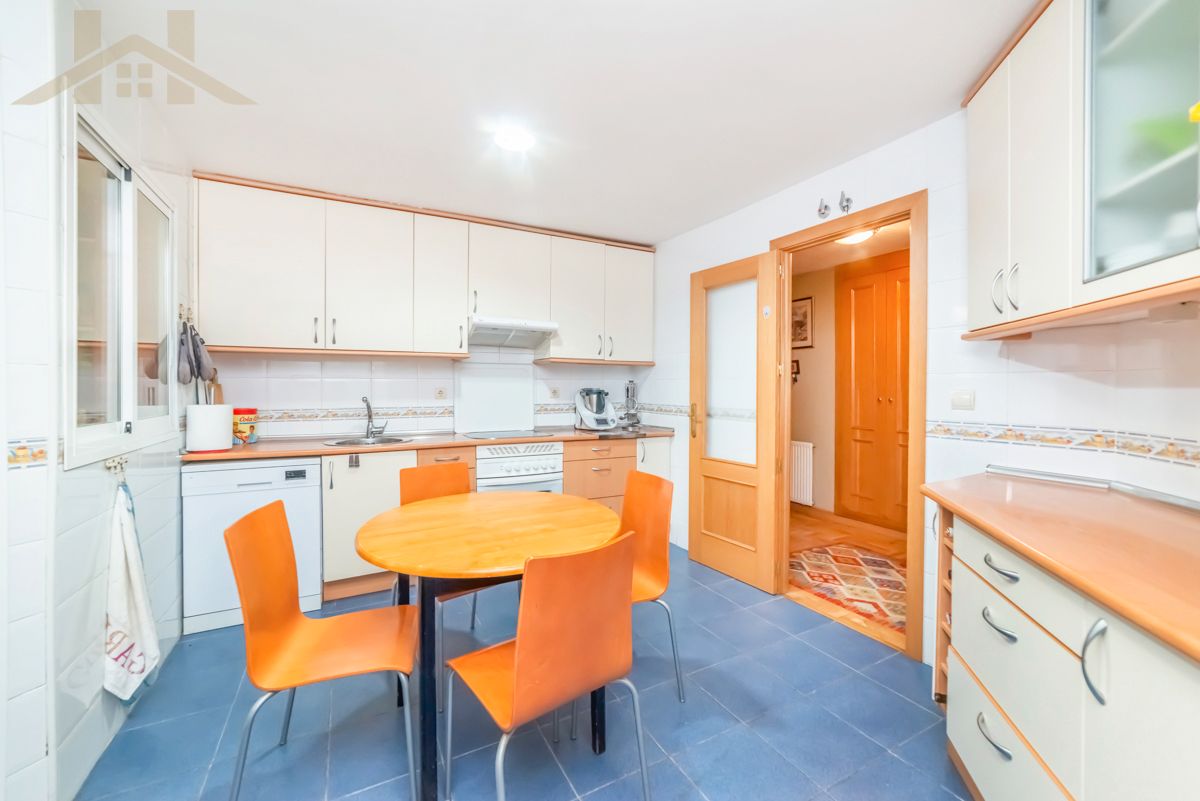 Kitchen of Flat for sale in Villanueva del Pardillo  with Heating, Parquet flooring and Storage room