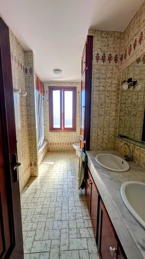 Baño de Piso de alquiler en Alaior con Jardín privado y Amueblado