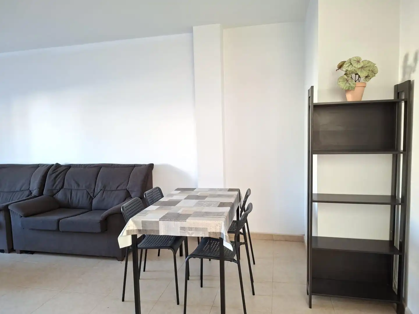 Penthouse with terrace to rent in Calle ROSARIO, imagen 4
