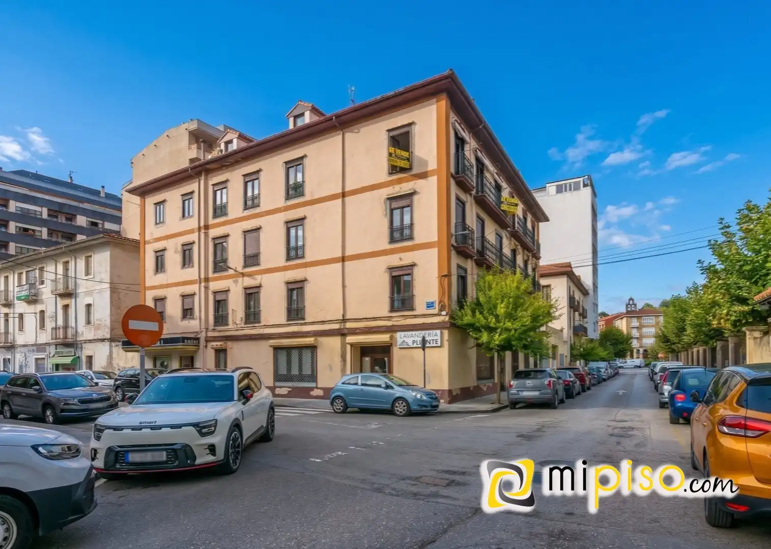 Exterior view of Flat for sale in Laredo  with Heating and Balcony