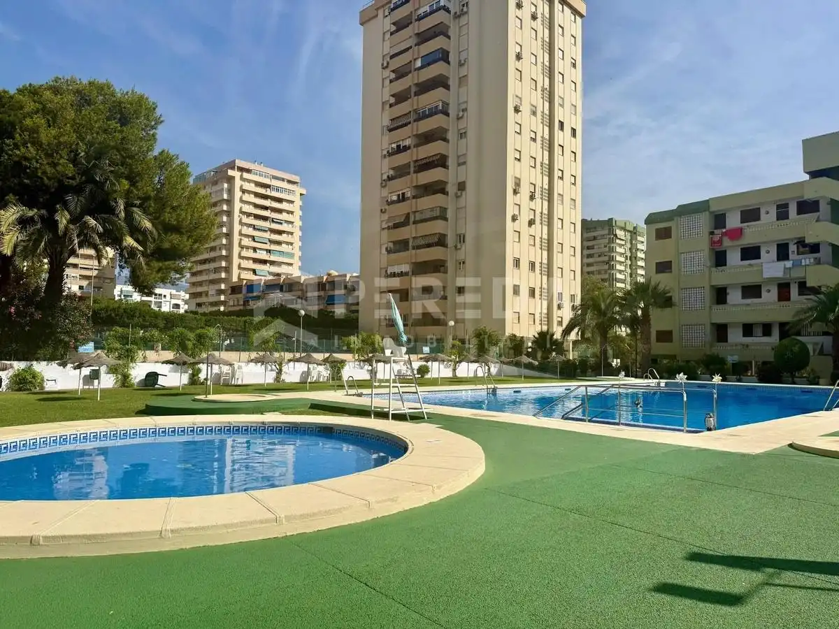 Vista exterior de Apartamento en venta en Roquetas de Mar con Aire acondicionado, Jardín privado y Amueblado
