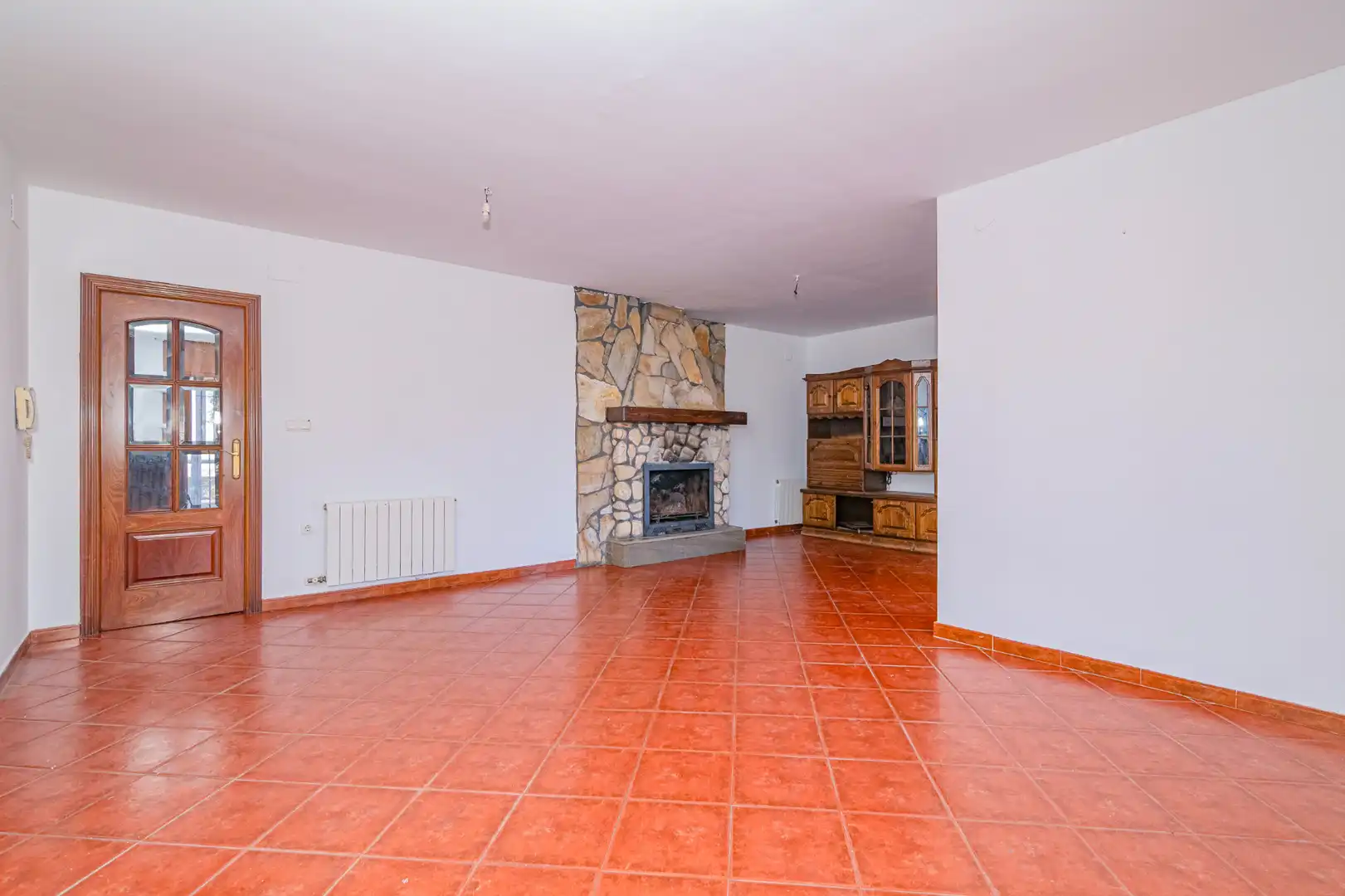 Sala d'estar de Casa o xalet en venda en Las Gabias amb Jardí privat, Terrassa i Moblat