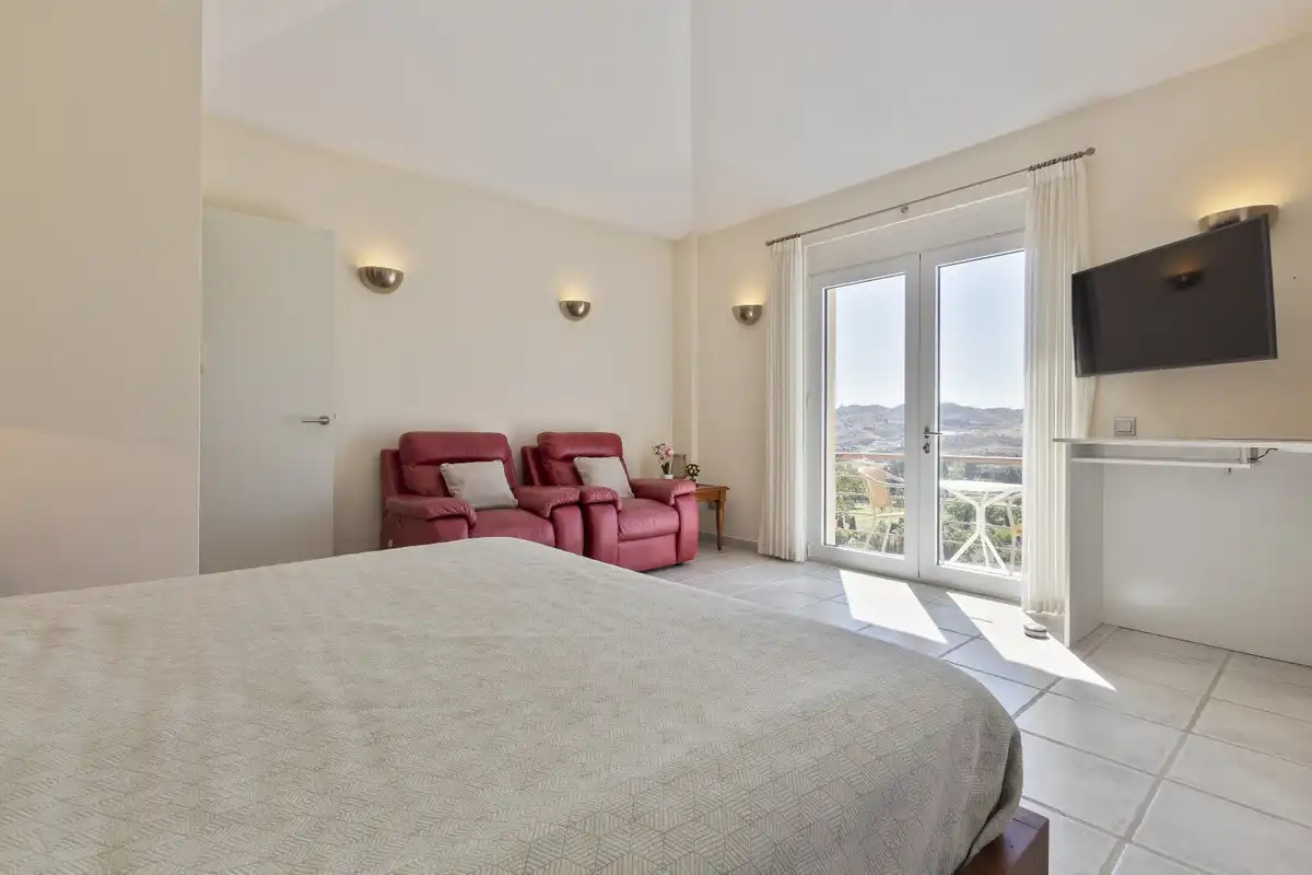 Chalet con piscina en venta en Avenida de España, imagen 22