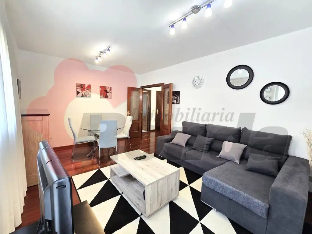 Wohnzimmer von Wohnungen zur Miete in Lugo