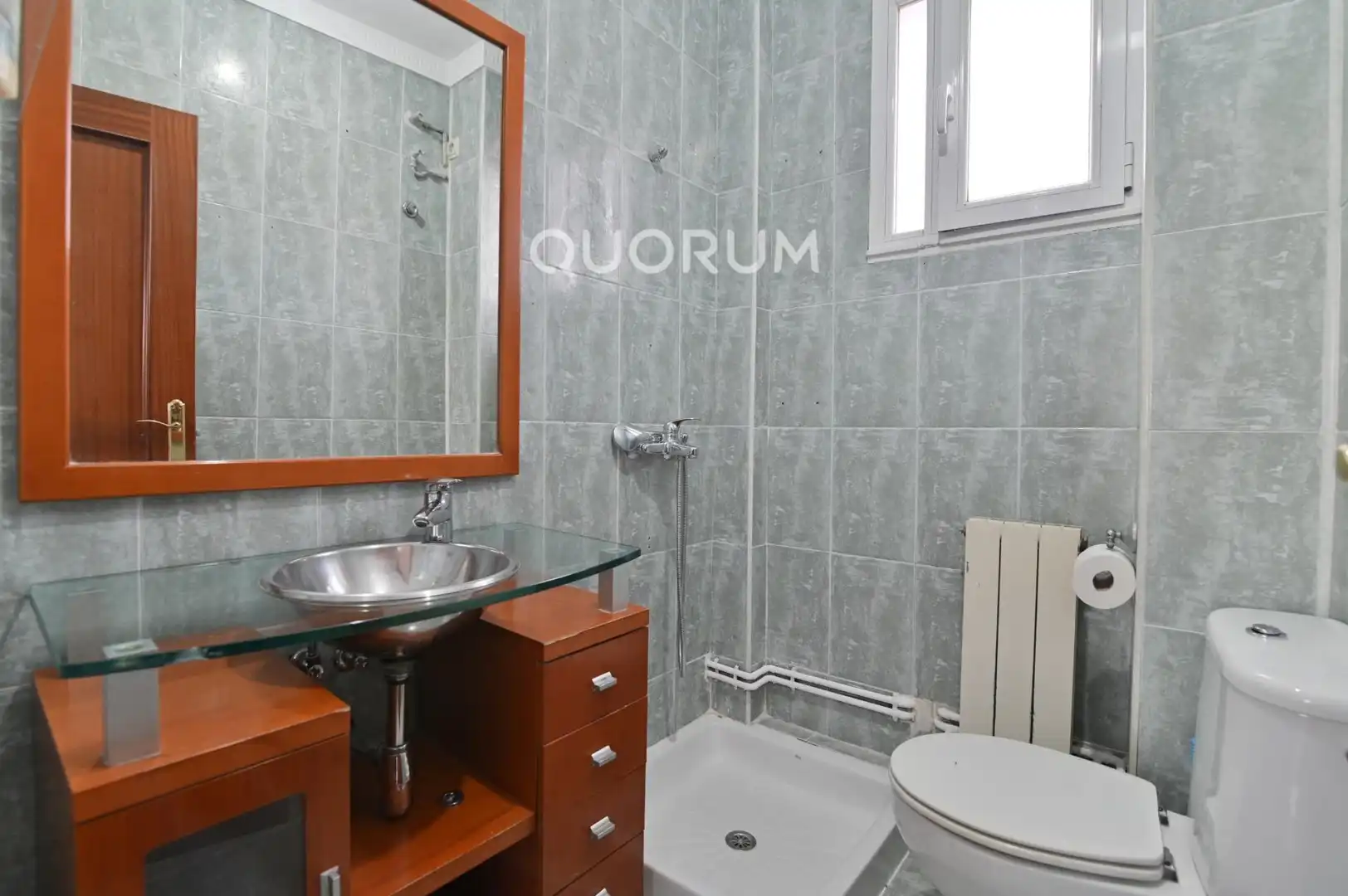 Baño de Piso en venta en Bilbao  con Calefacción
