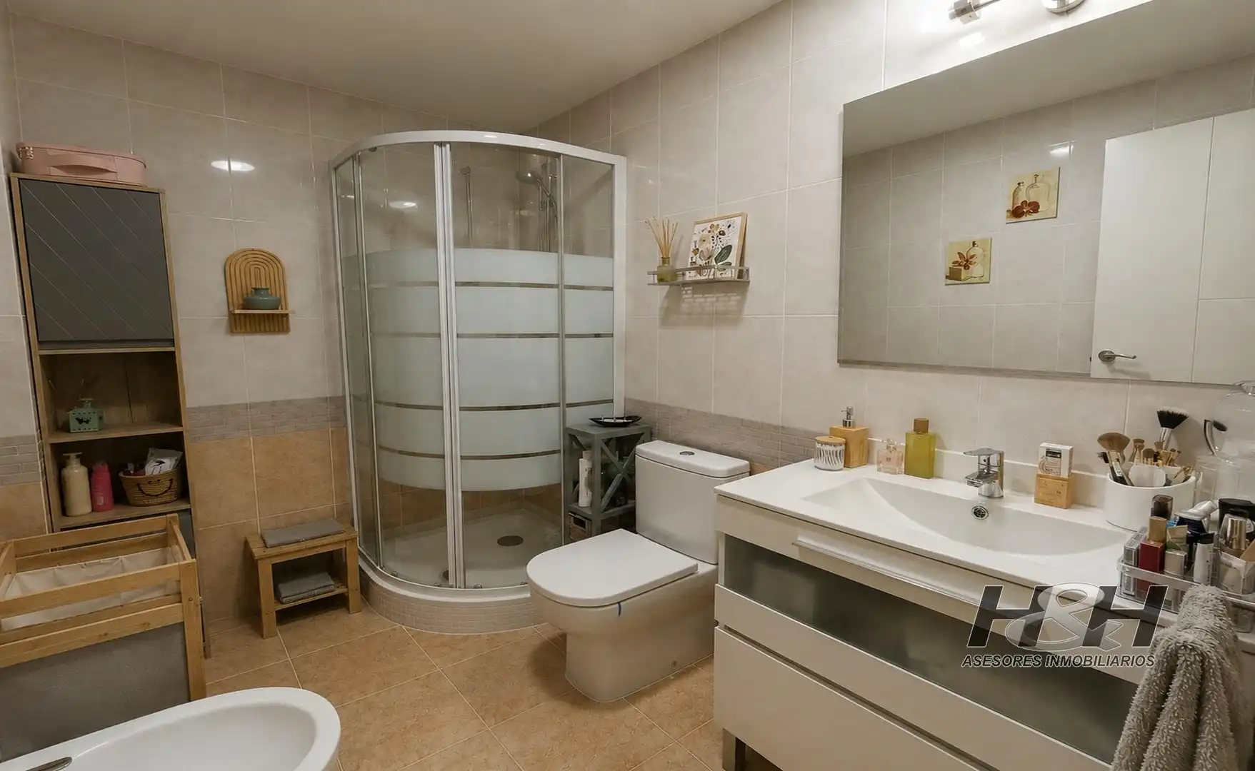Baño de Piso en venta en Burjassot con Aire acondicionado, Calefacción y Balcón