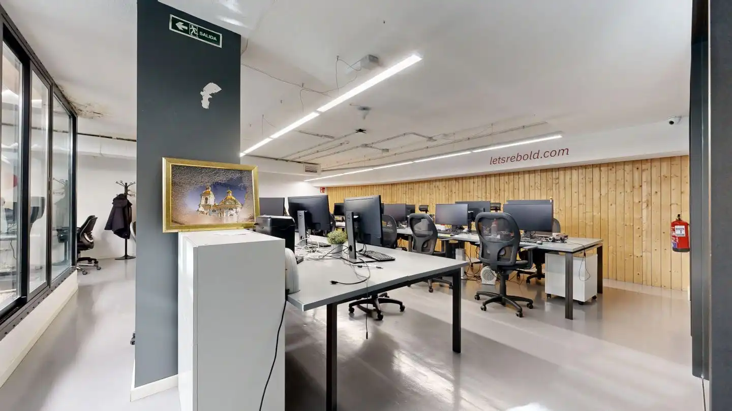 Office for sale in Madrid  with Air Conditioner, Heating and Storage room