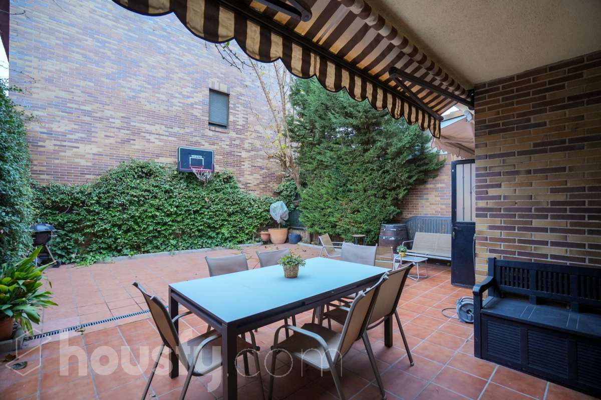 Terrassa de Casa o xalet en venda en  Madrid Capital amb Aire condicionat i Calefacció