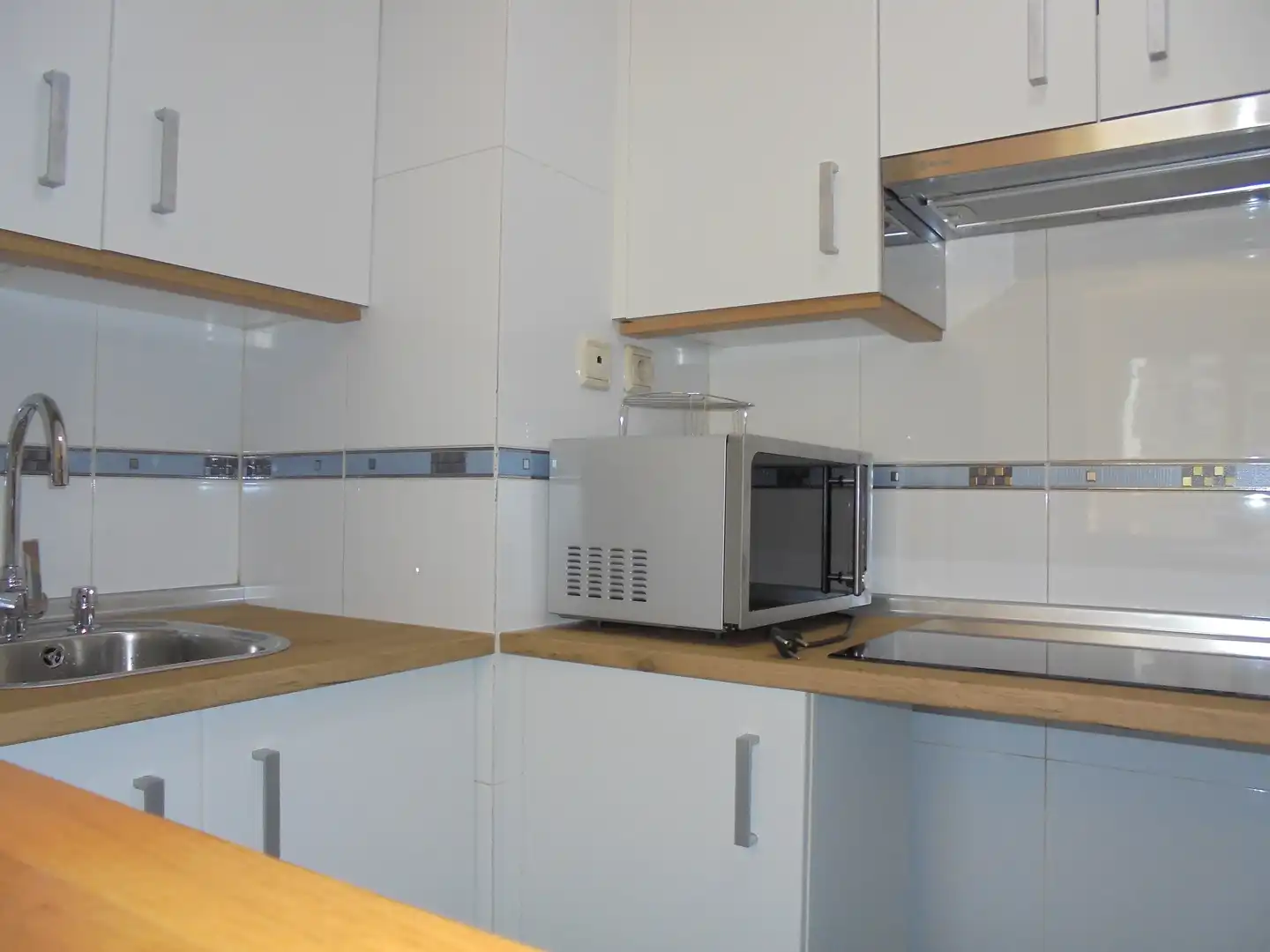 Cocina de Piso de alquiler en Madrid con Aire acondicionado, Calefacción y Trastero