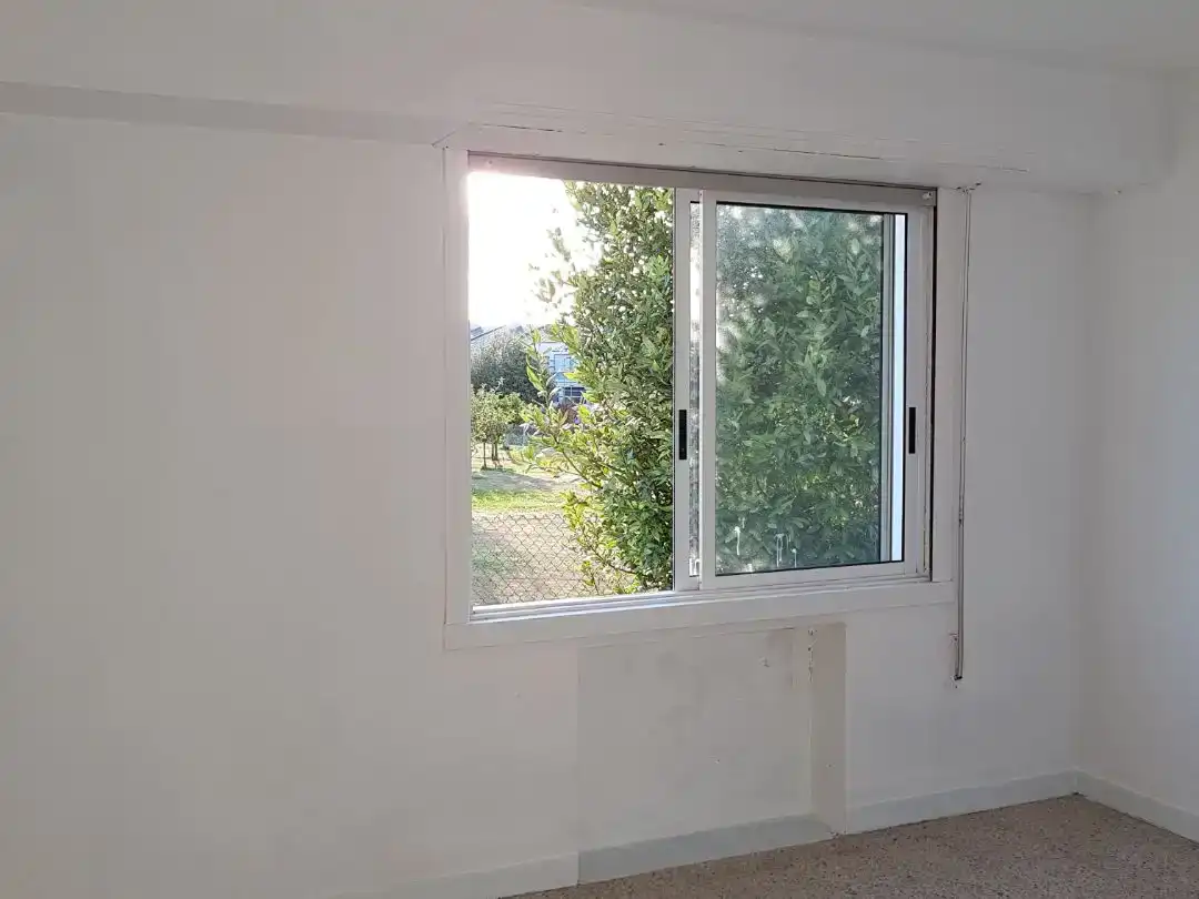 Dormitori de Casa o xalet en venda en Oleiros amb Balcó