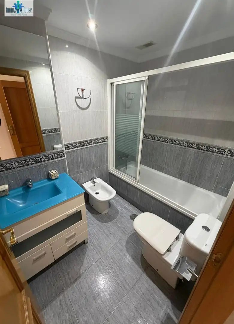 Baño de Piso en venta en Albacete con Aire acondicionado, Calefacción y Terraza