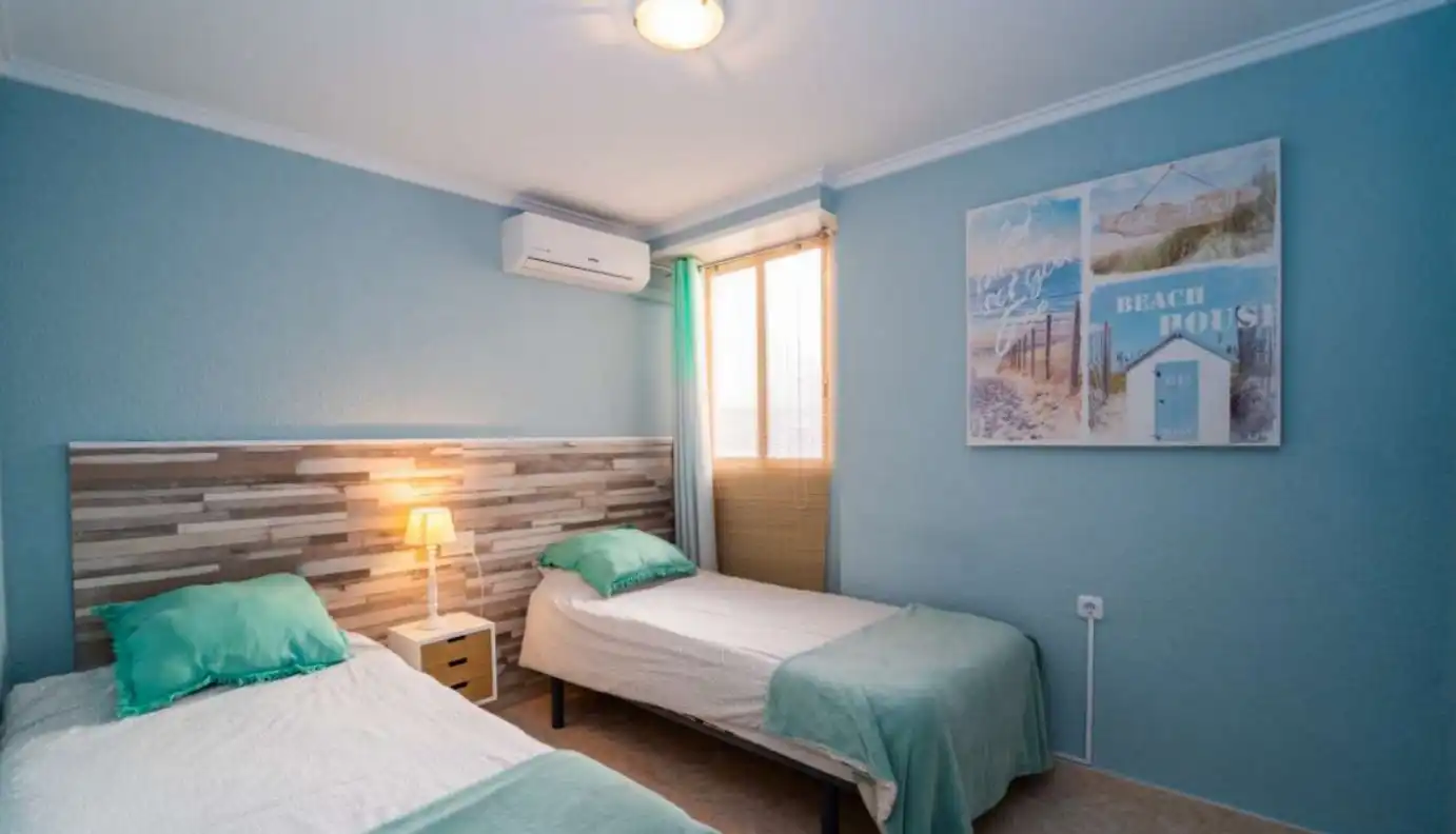 Habitación de Apartamento en venta en Calpe / Calp con Aire acondicionado, Calefacción y Jardín privado
