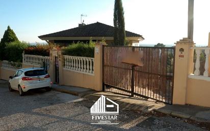 Vista exterior de Casa o xalet en venda en Alberic amb Aire condicionat, Calefacció i Jardí privat