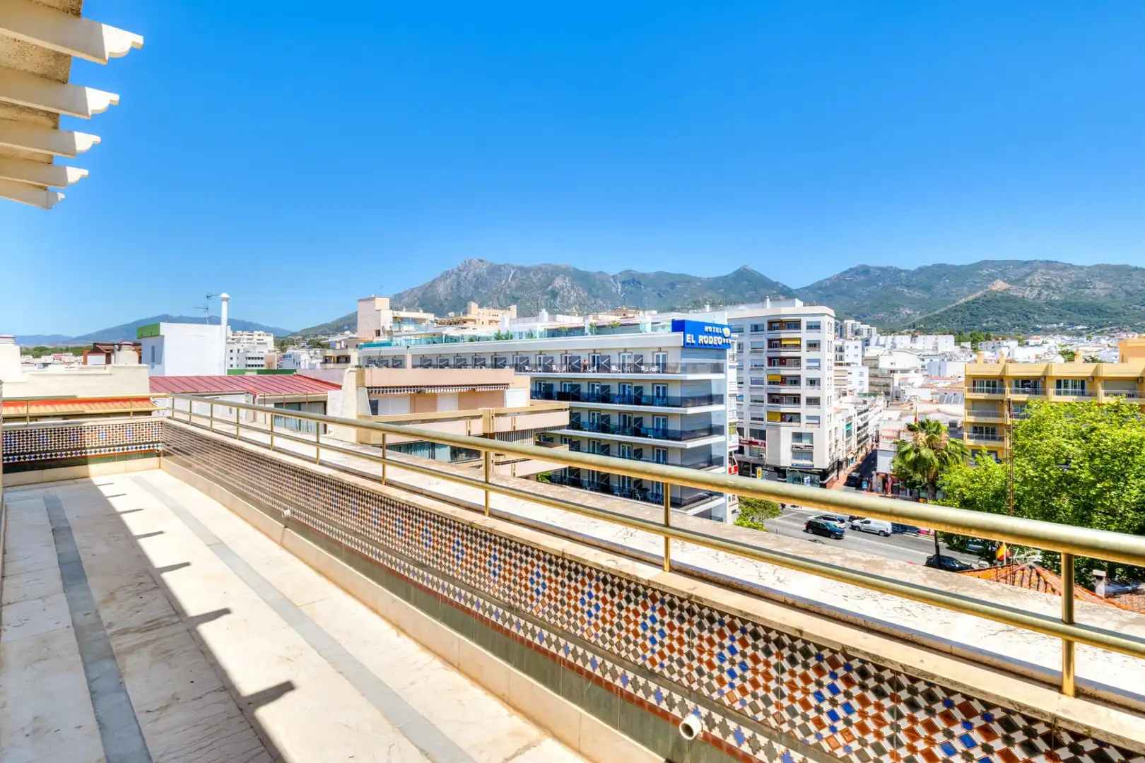 Exterior view of Attic for sale in Marbella  with Terrace