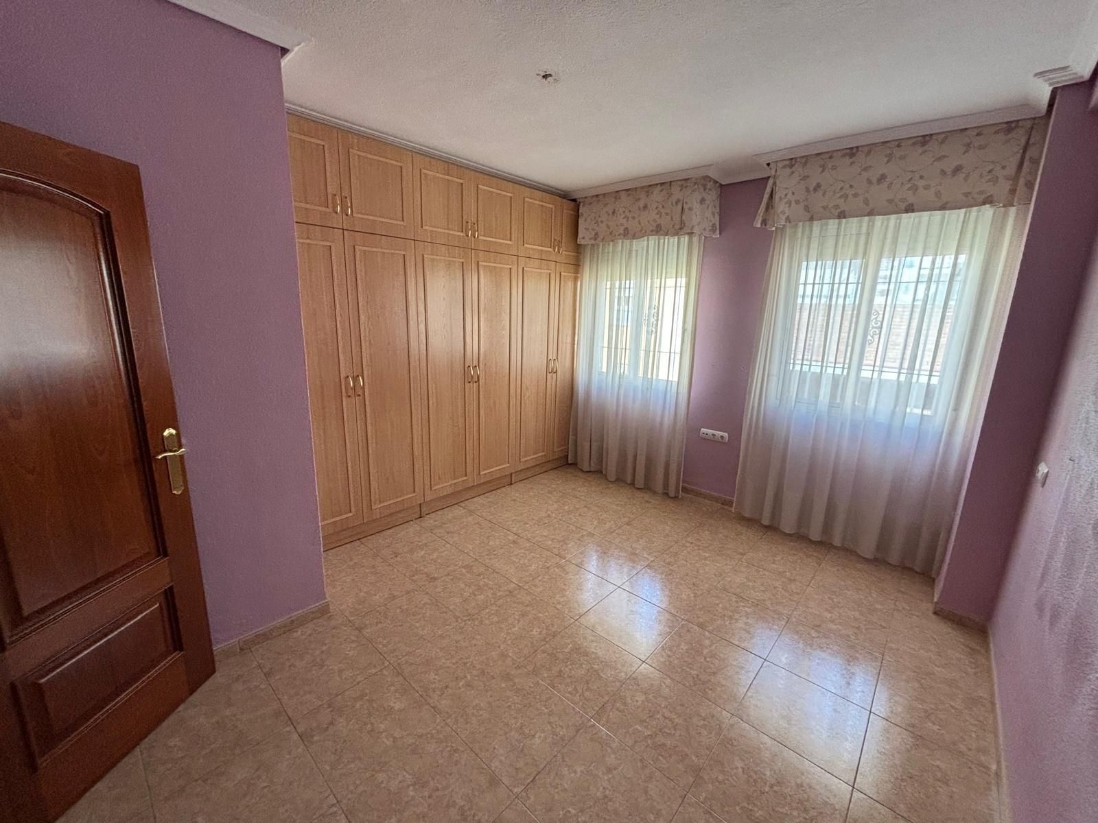 Flat for sale in  FARSALIA, Santa Rosa - Valdeolleros, Norte-Sierra