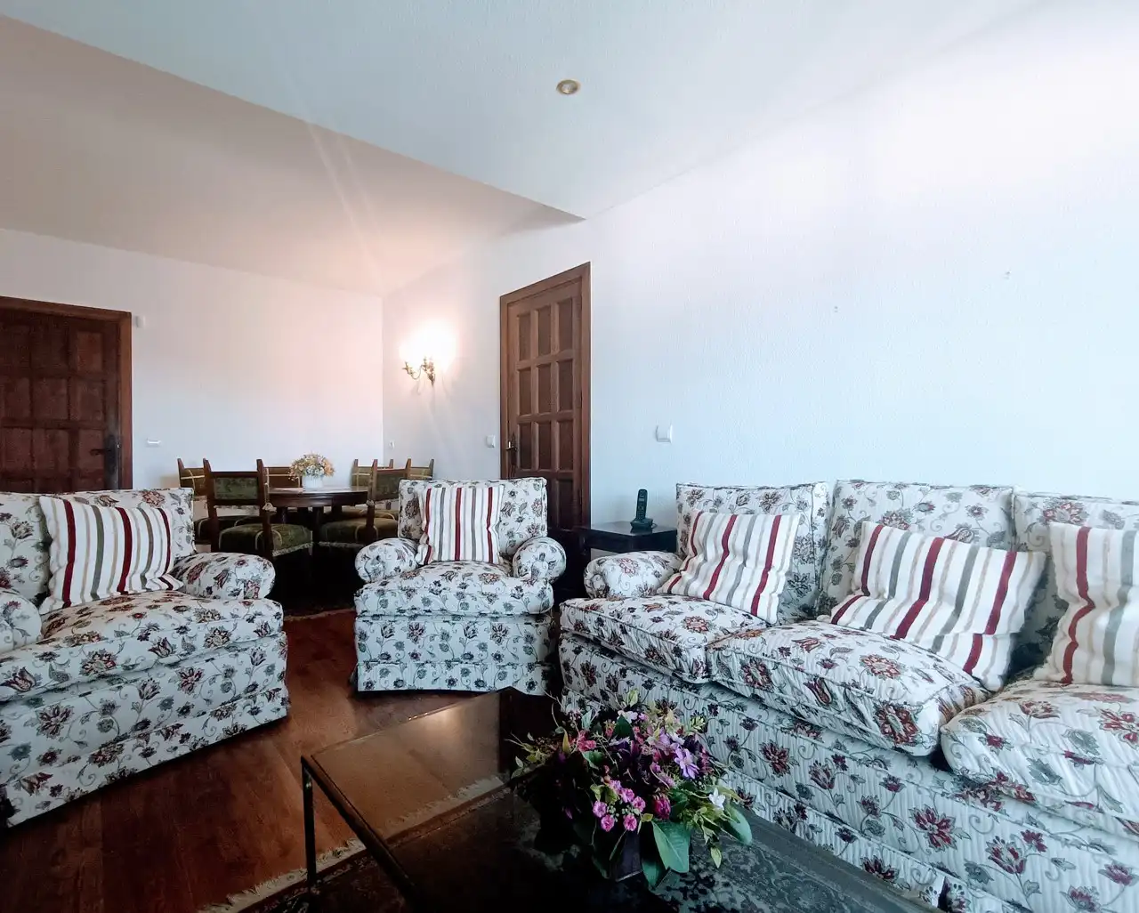 Living room of Flat for rent in El Escorial  with Heating, Terrace and Furnished